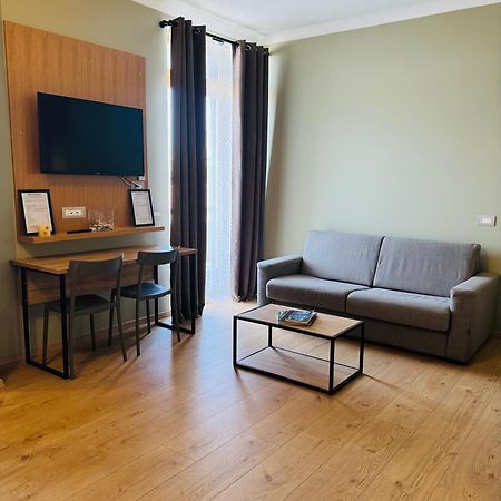 Manhattan Room & Suite 巴里 外观 照片